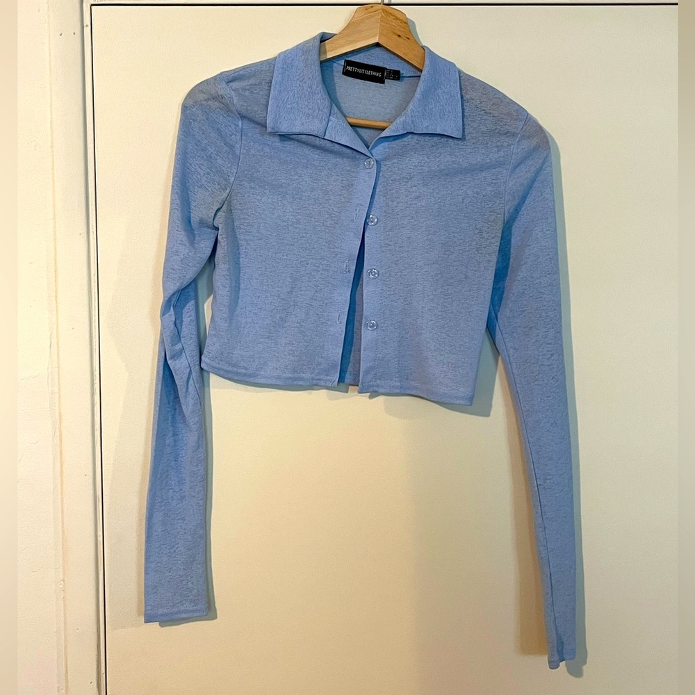 Pretty Little Thing Cropped Button Up Blouse, Size 2